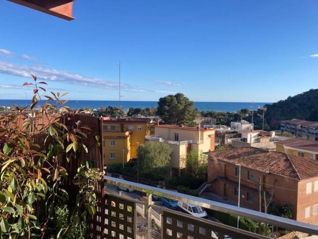 Apartamento Con Vistas Al Mar Castelldefels Exterior photo