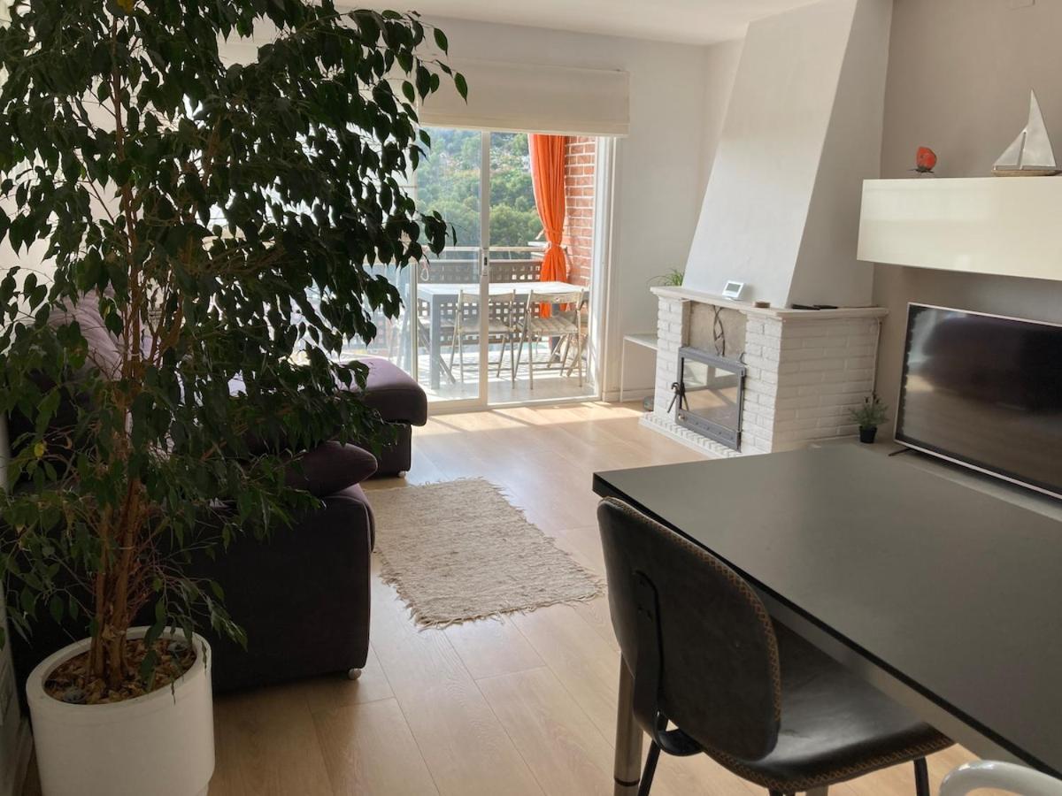 Apartamento Con Vistas Al Mar Castelldefels Exterior photo